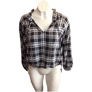 Wild Moss Elegant Black and White Plaid Women's Blouse
